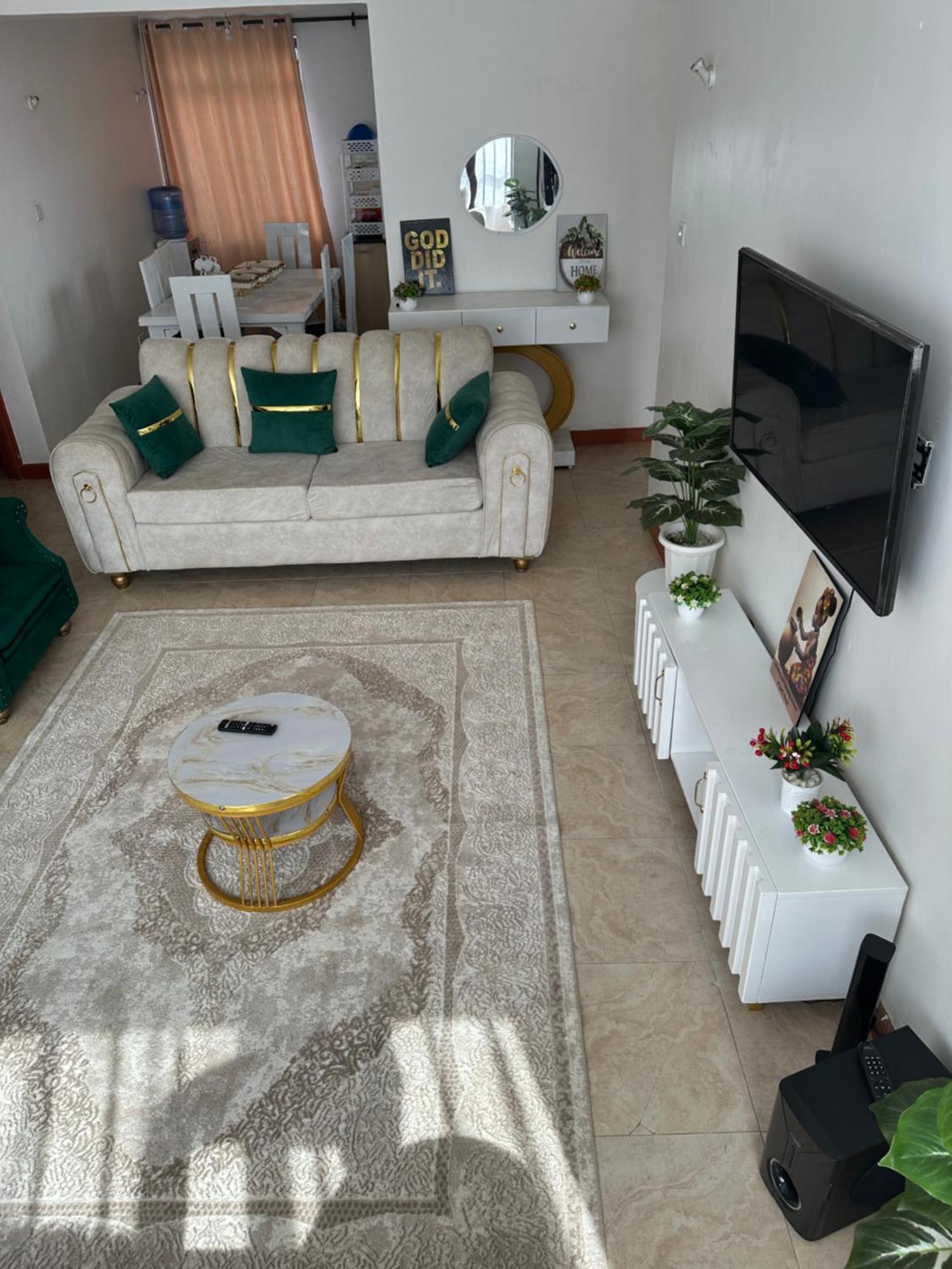 Jkia Homestays Найроби Экстерьер фото